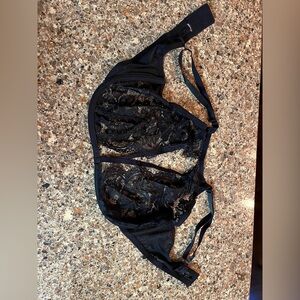 Adore Me black lace bra size 36DDD no size or brand tag lace cups high neckline